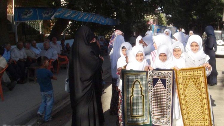 Mazıdağı’nda minikler namaz için yürüdü